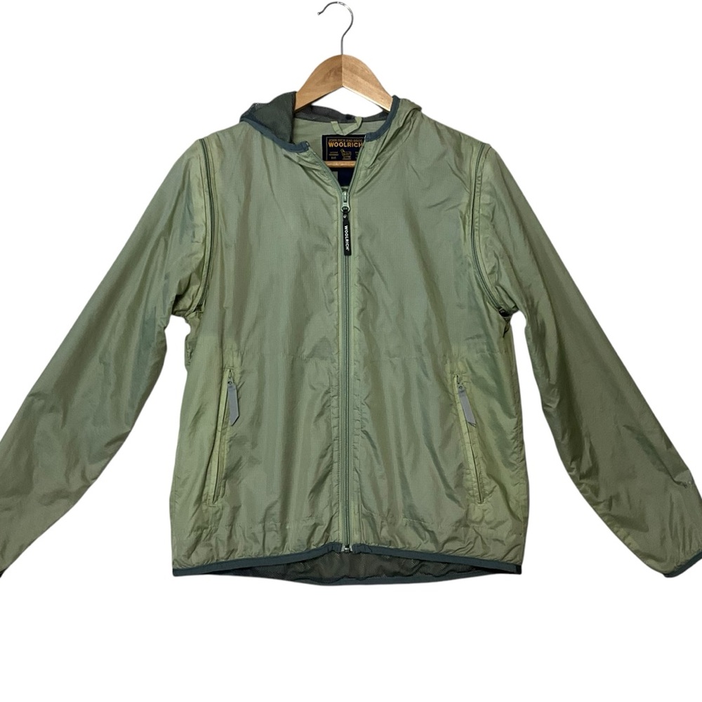 WOOLRICH sz Medium Windbreaker Detatchable Sleeves Hood Full Zip Back Zip Pocket